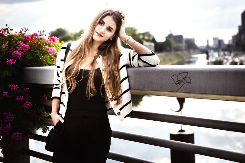 MG 7324 (9 visits) MG 7324