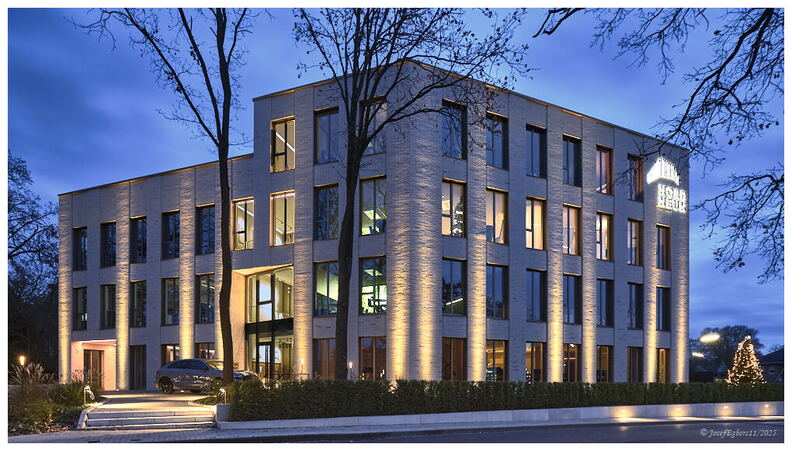 Blaue Stunde Bürogebäude Nord Neun Lingen