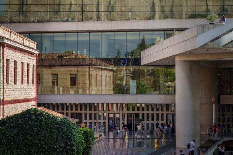 Athen-Museumseingang (675 visits) Athen-Museumseingang